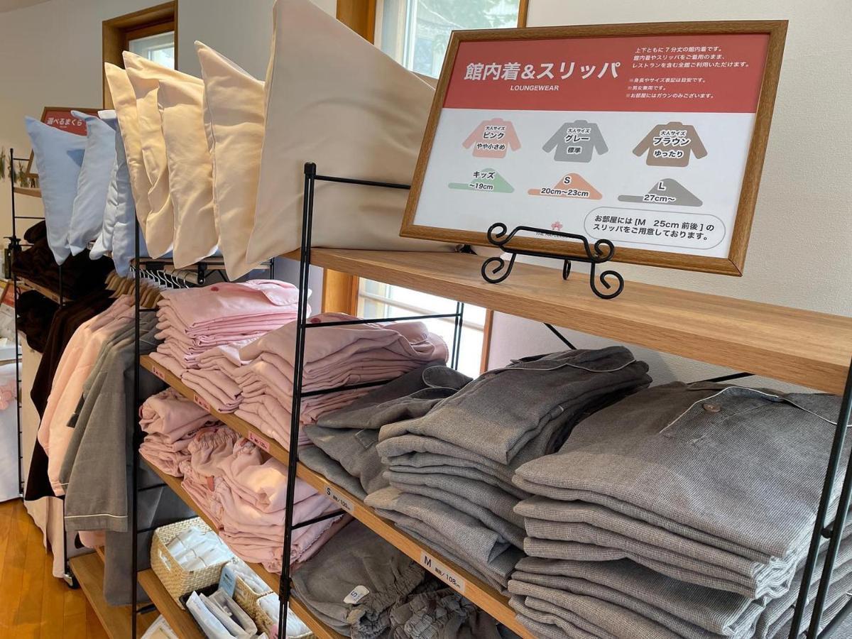 Log Hotel The Maple Lodge Iwamizawa Экстерьер фото