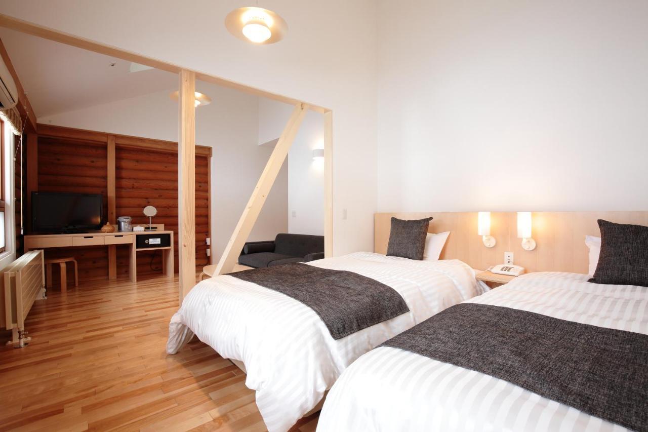 Log Hotel The Maple Lodge Iwamizawa Экстерьер фото