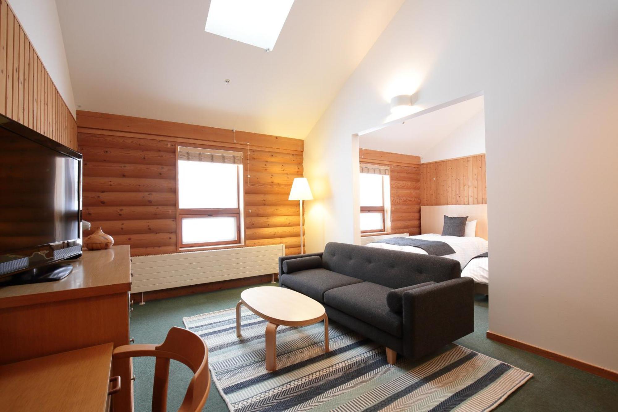 Log Hotel The Maple Lodge Iwamizawa Экстерьер фото