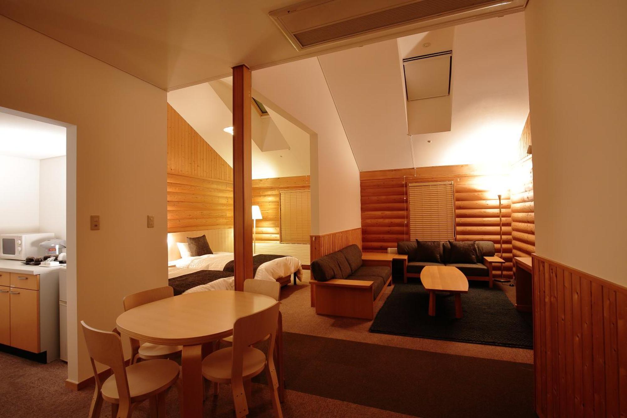 Log Hotel The Maple Lodge Iwamizawa Экстерьер фото