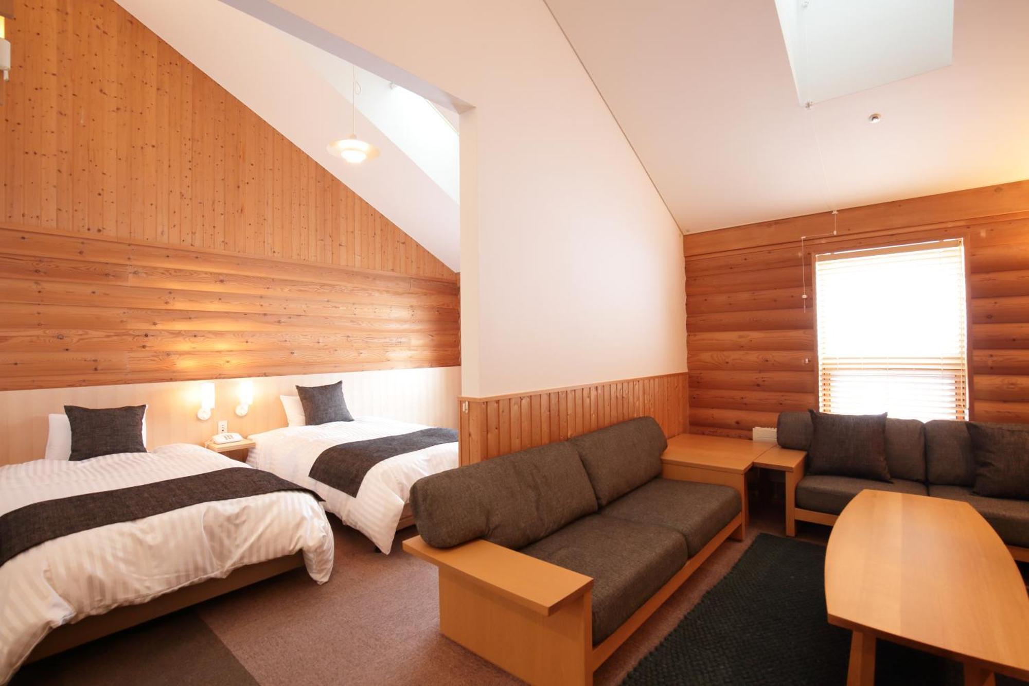 Log Hotel The Maple Lodge Iwamizawa Экстерьер фото
