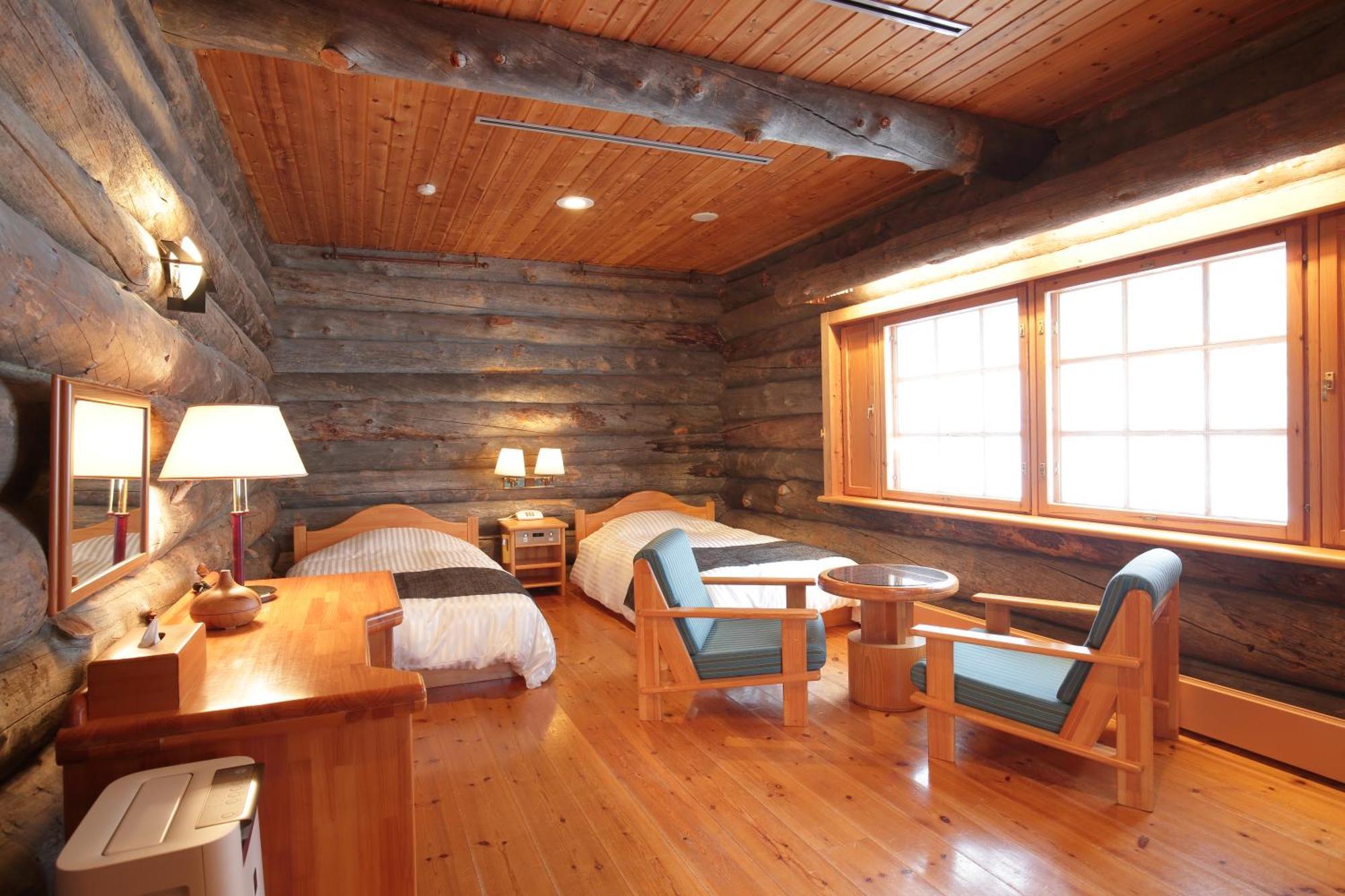 Log Hotel The Maple Lodge Iwamizawa Экстерьер фото